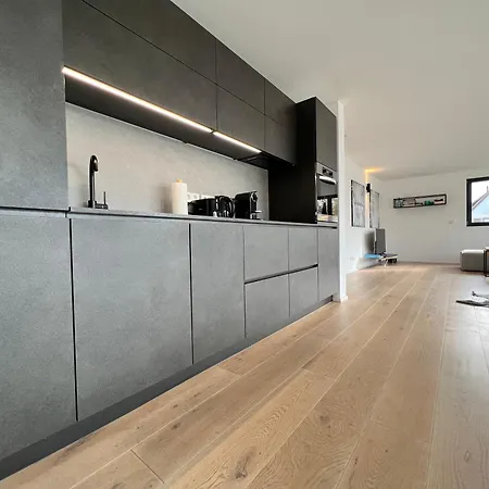Seenahe Design-ferienwohnung Loft Azur *