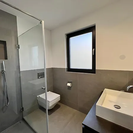 Seenahe Design-ferienwohnung Loft Azur Appartement Uberlingen